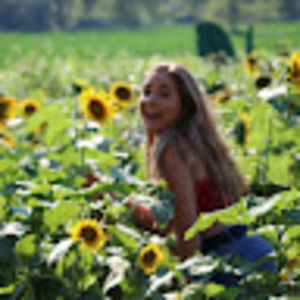 Meet your Posher, Marissa